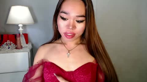 Snapshot of allirah20x chatting on 12/17/24, 06:42 Allirah online show from 12/17/24, 06:42