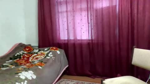 Snapshot of allirain chatting on 10/22/25, 01:33 AlliRain online show from 10/22/25, 01:33