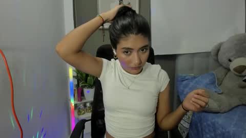 Nana online show from 11/15/25, 04:32