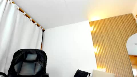 allison_fosther online show from 11/01/25, 03:19