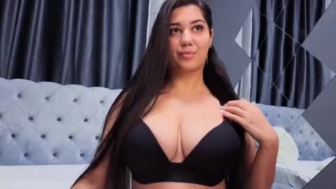 Snapshot of allison_karter chatting on 09/27/25, 05:45 Allison online show from 09/27/25, 05:45