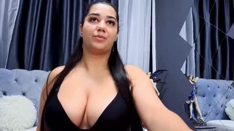 Snapshot of allison_karter chatting on 09/30/25, 04:06 Allison online show from 09/30/25, 04:06