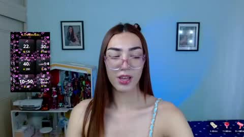 Snapshot of allisonblossom chatting on 04/26/26, 06:27 online show from 04/26/26, 06:27