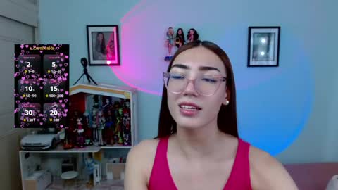 Snapshot of allisonblossom chatting on 05/13/26, 07:22 online show from 05/13/26, 07:22