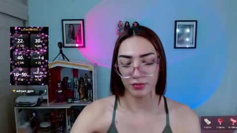 Snapshot of allisonblossom chatting on 05/15/26, 07:54 online show from 05/15/26, 07:54
