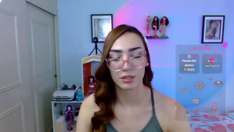 Snapshot of allisonblossom chatting on 05/25/26, 06:58 online show from 05/25/26, 06:58