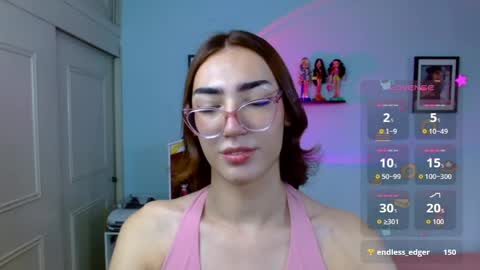 Snapshot of allisonblossom chatting on 06/05/26, 07:19 online show from 06/05/26, 07:19
