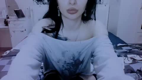 Snapshot of allisondeetz chatting on 05/01/26, 05:17 Alis online show from 05/01/26, 05:17