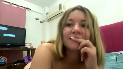 allisonlove2 online show from 04/13/26, 05:02