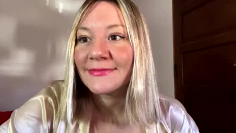 allisonlove2 online show from 04/29/26, 04:44