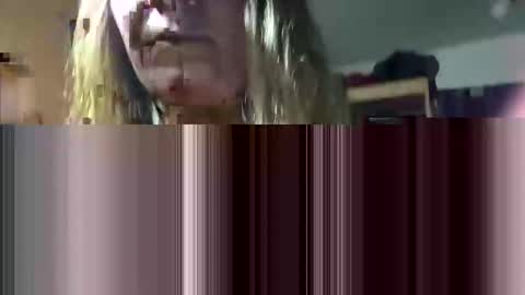 allisonlove2 online show from 05/19/26, 01:56