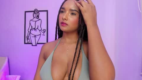 Snapshot of allisonn_bell chatting on 04/16/26, 07:58 Allison online show from 04/16/26, 07:58