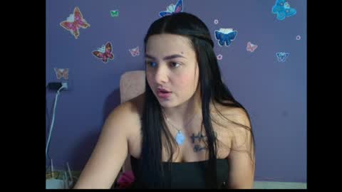 Snapshot of allisonn_smith18 chatting on 04/08/26, 02:11 Alisson online show from 04/08/26, 02:11