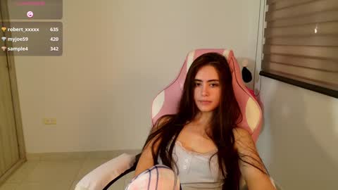 Snapshot of allisonpalmer chatting on 01/05/26, 05:27 Allison Palmer online show from 01/05/26, 05:27