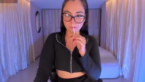 Snapshot of allisonrogersx chatting on 02/09/25, 04:46 Allison Rogers online show from 02/09/25, 04:46