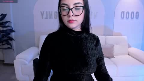 Snapshot of allisonrogersx chatting on 03/01/25, 07:15 Allison Rogers online show from 03/01/25, 07:15