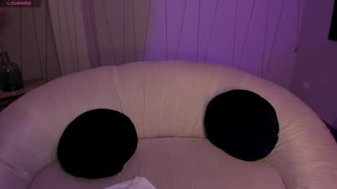 Snapshot of allisonrogersx chatting on 03/07/25, 10:13 Allison Rogers online show from 03/07/25, 10:13