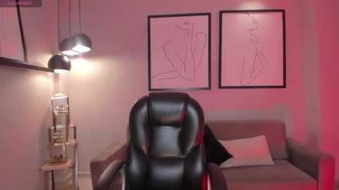 Snapshot of allisonrogersx chatting on 03/06/26, 03:36 Allison Rogers online show from 03/06/26, 03:36