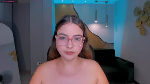 Snapshot of allisonrogersx chatting on 04/01/26, 03:40 Allison Rogers online show from 04/01/26, 03:40