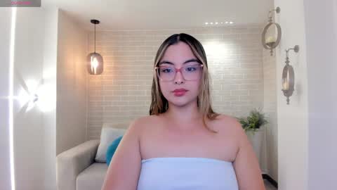 Snapshot of allisonrogersx chatting on 05/12/26, 11:18 Allison Rogers online show from 05/12/26, 11:18