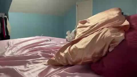 allisontaylorxo online show from 11/29/25, 03:42