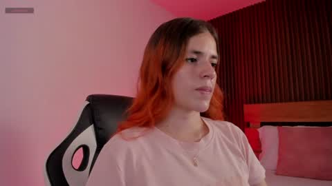 Snapshot of alliss_ginger_ chatting on 07/08/26, 10:14 A L L I S S online show from 07/08/26, 10:14