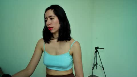 Snapshot of allisson_rose chatting on 10/08/25, 06:16 Alli online show from 10/08/25, 06:16