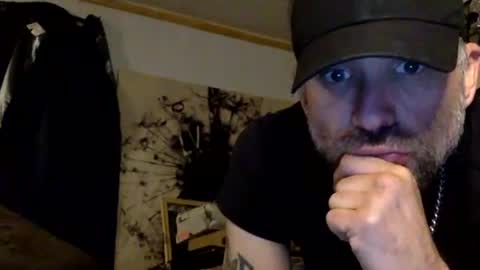 Snapshot of allitrunnin chatting on 12/04/25, 06:44 allitrunnin online show from 12/04/25, 06:44