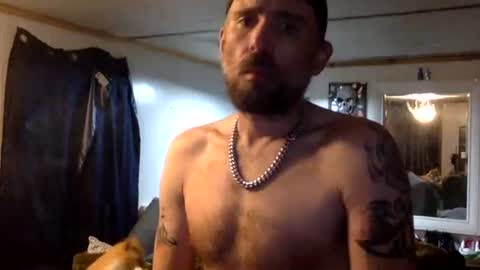 Snapshot of allitrunnin chatting on 12/18/25, 06:52 allitrunnin online show from 12/18/25, 06:52