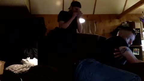 Snapshot of allitrunnin chatting on 01/17/26, 07:35 allitrunnin online show from 01/17/26, 07:35