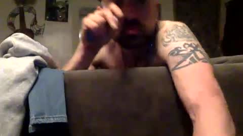 Snapshot of allitrunnin chatting on 02/14/26, 09:17 allitrunnin online show from 02/14/26, 09:17