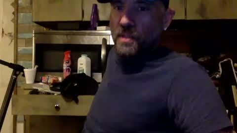 Snapshot of allitrunnin chatting on 03/29/26, 07:52 allitrunnin online show from 03/29/26, 07:52