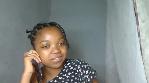 Snapshot of allizida01 chatting on 12/18/25, 12:11 allizida01 online show from 12/18/25, 12:11