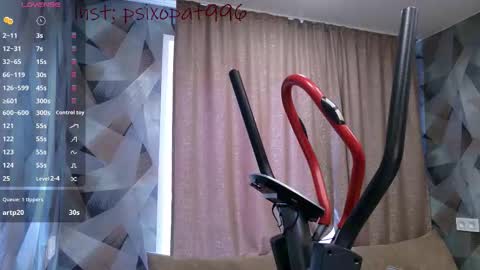 Snapshot of alllinaeve chatting on 09/21/25, 10:06 Alina online show from 09/21/25, 10:06