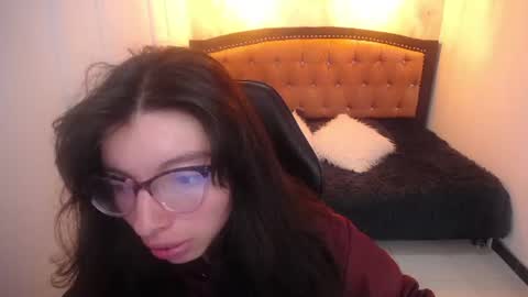 Snapshot of alllyson_ chatting on 06/30/26, 08:10 alison online show from 06/30/26, 08:10