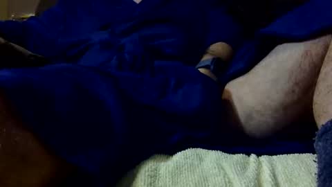 allo00 online show from 11/17/25, 01:55