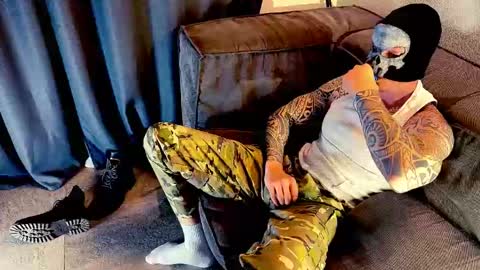 Snapshot of alltimehorny19 chatting on 12/05/24, 06:00 Justin online show from 12/05/24, 06:00