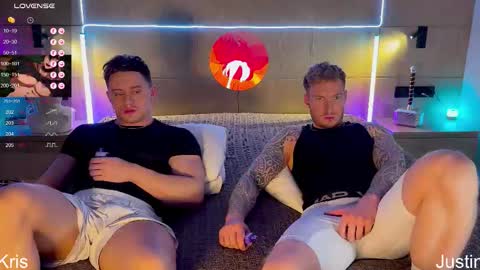 Snapshot of alltimehorny19 chatting on 09/28/25, 03:39 Justin online show from 09/28/25, 03:39