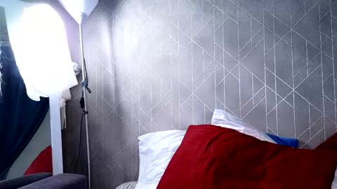 Snapshot of alluregolden chatting on 11/24/25, 01:49 Alluregolden online show from 11/24/25, 01:49