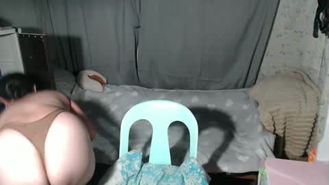 Snapshot of alluring_bobbies chatting on 12/03/24, 06:49 dhiharu online show from 12/03/24, 06:49