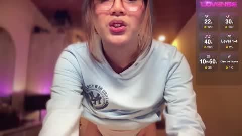 Snapshot of alluringallison chatting on 01/10/26, 07:54 Allison online show from 01/10/26, 07:54