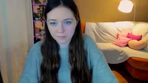 Snapshot of alluringeyess chatting on 09/12/25, 11:21 alluringeyess online show from 09/12/25, 11:21