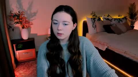 Snapshot of alluringeyess chatting on 09/14/25, 03:16 alluringeyess online show from 09/14/25, 03:16