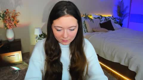 Snapshot of alluringeyess chatting on 10/01/25, 07:42 alluringeyess online show from 10/01/25, 07:42