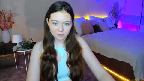 Snapshot of alluringeyess chatting on 10/06/25, 12:46 alluringeyess online show from 10/06/25, 12:46