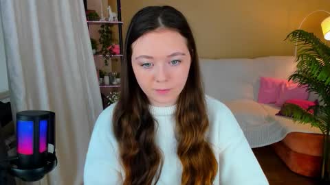 Snapshot of alluringeyess chatting on 10/15/25, 12:27 alluringeyess online show from 10/15/25, 12:27