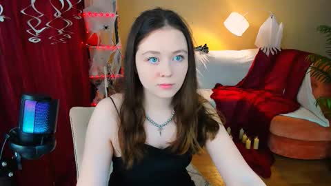 Snapshot of alluringeyess chatting on 10/26/25, 04:24 alluringeyess online show from 10/26/25, 04:24