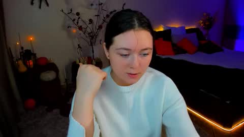 Snapshot of alluringeyess chatting on 10/28/25, 10:08 alluringeyess online show from 10/28/25, 10:08