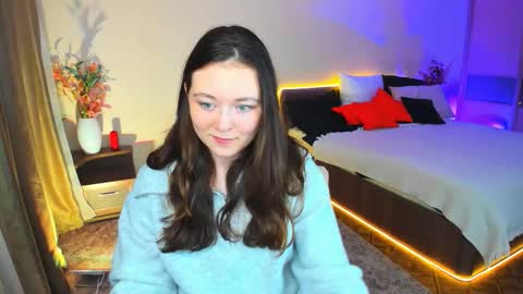 Snapshot of alluringeyess chatting on 11/06/25, 12:06 alluringeyess online show from 11/06/25, 12:06