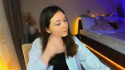 Snapshot of alluringeyess chatting on 11/08/25, 09:09 alluringeyess online show from 11/08/25, 09:09